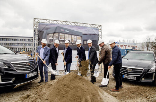 Pressemitteilung: Erster Spatenstich für neues Autohaus